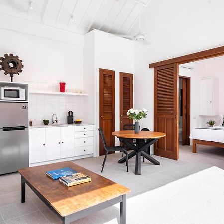 Villa Revo Seminyak  Bagian luar foto